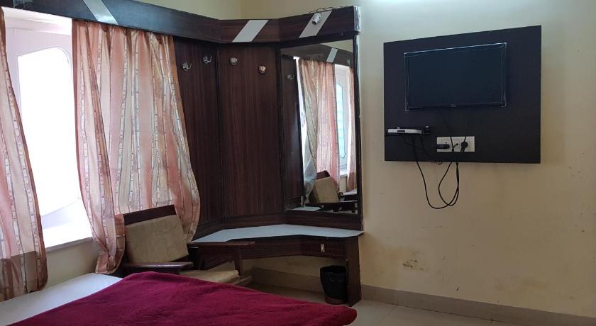 Rooms near Bus Stand photo