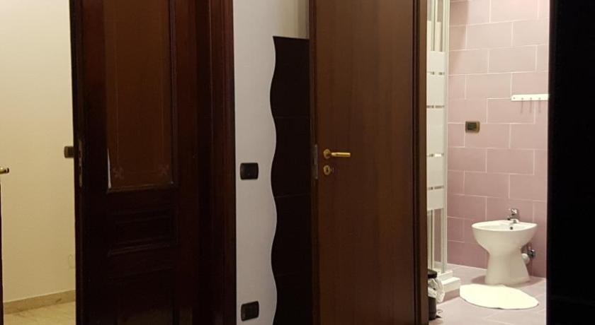 Image of Economy Double Room 4
