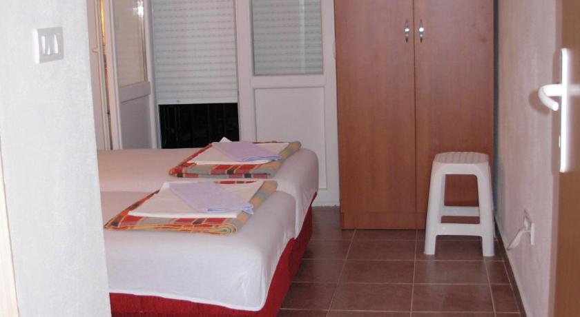Apartmani CECA 012 Sutomore photo