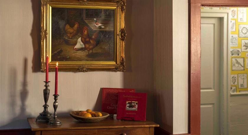 Waldo Emerson Inn photo