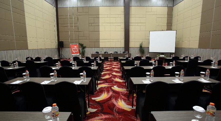 Bigland Hotel & Convention Sentul