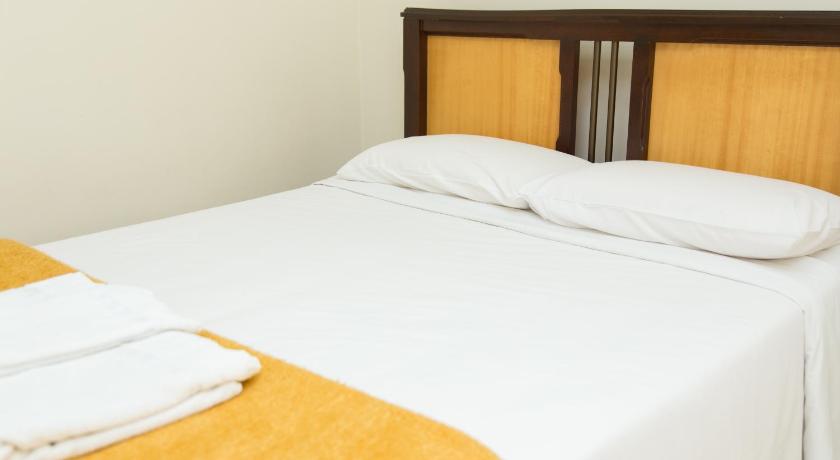 Happy Inn Hotel photo
