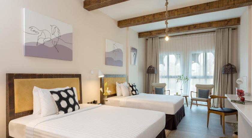 Image of Boutique Room 7