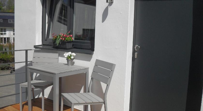 Zimmer zum Hof photo