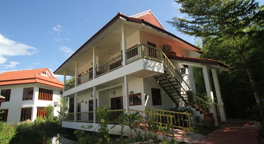 Image of Family Suite with Balcony 1