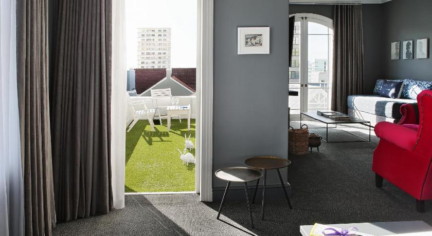 Image of Superior Suite 2