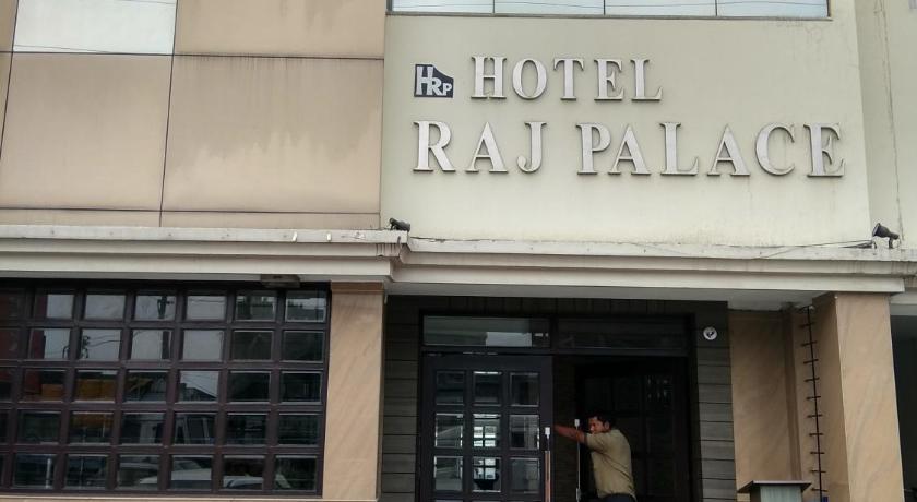 Hotel Raj Palace