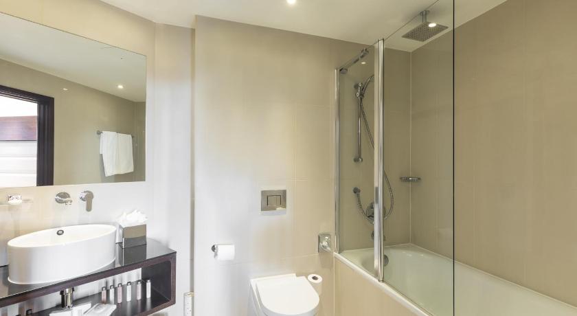 Park Grand London Heathrow Gateway photo