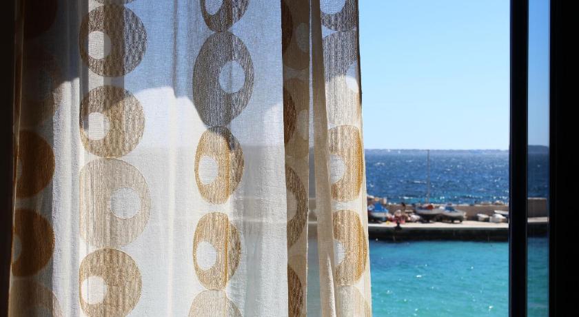 Cala Dogana Guest House