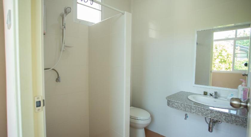 Image of Deluxe Garden View Triple 15