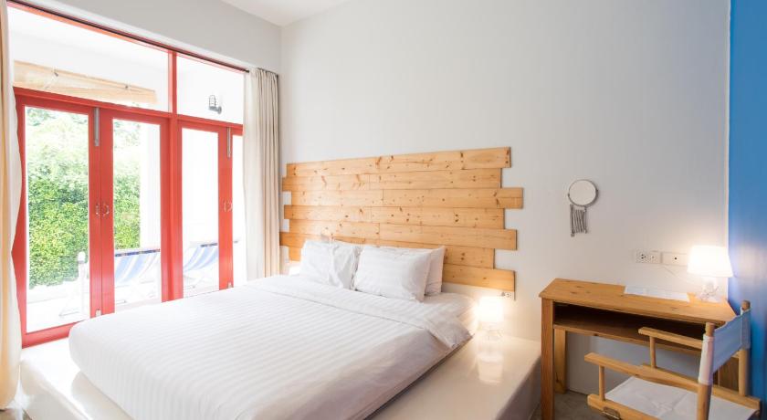 Image of Deluxe Double Room with Garden View 4