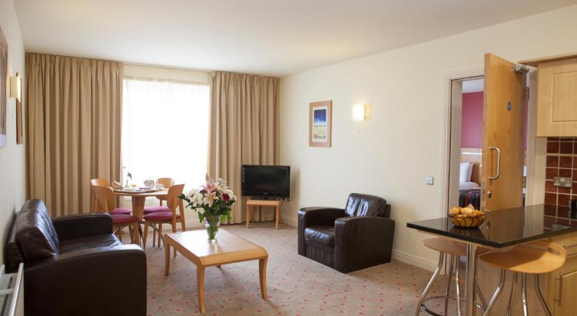 Lahinch Coast Hotel and Suites