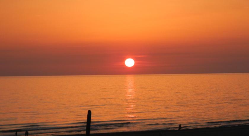Attico Sulla Spiaggia — Hotel in Viareggio