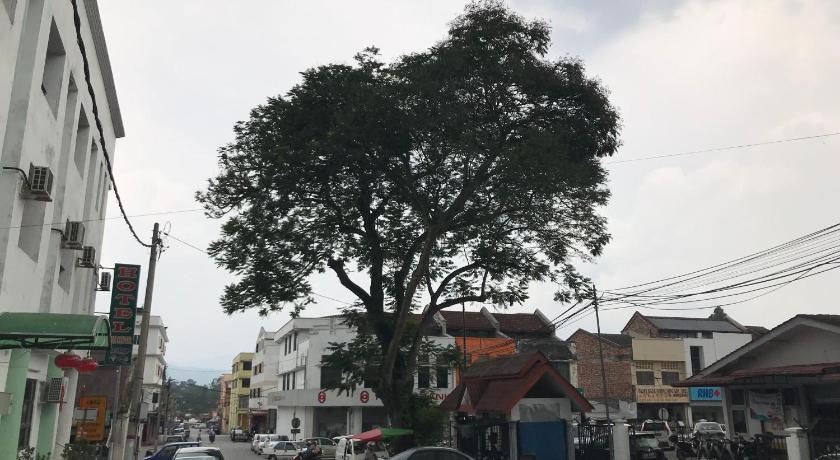クアラ・カンサル Hotel dan Restoran Seri Kangsar ホテル 外観
