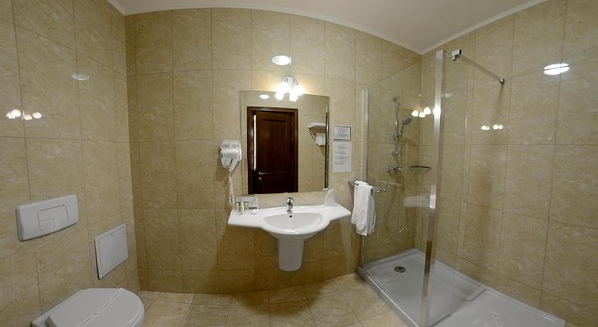 Hotel Diesel photo