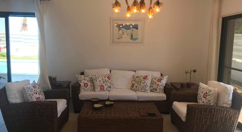 Limni Pool House photo