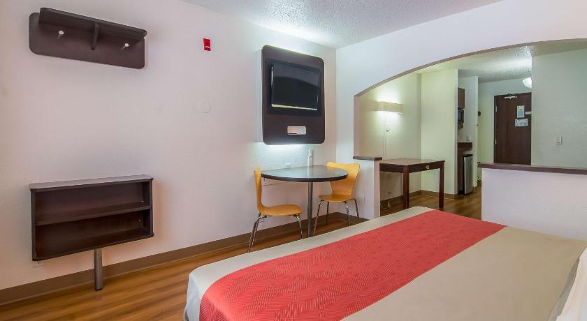 Motel 6 Dallas - North