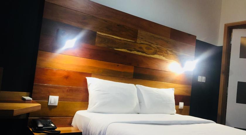 Image of Double Room with Private Bathroom 7