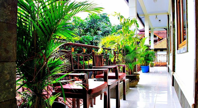 Nakula Guest House photo