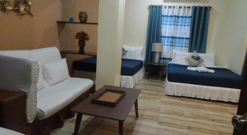 Image of Family Room 8