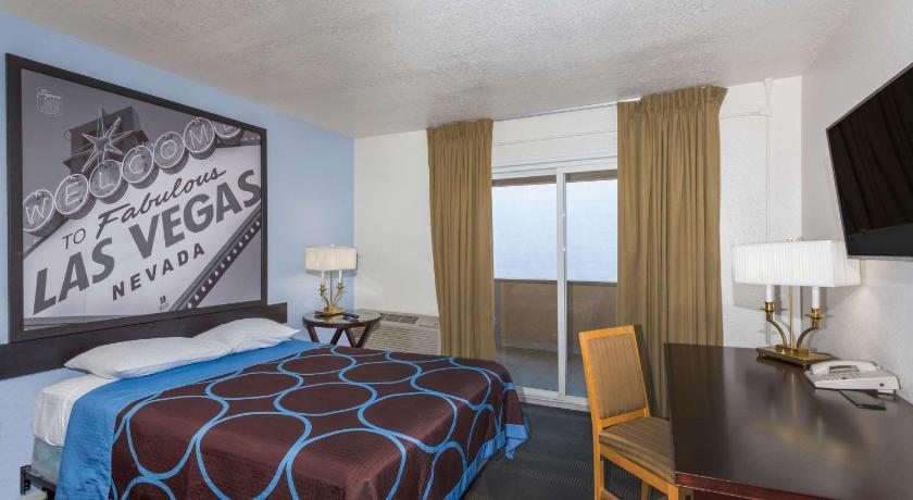 Super 8 By Wyndham Las Vegas North Strip/Fremont St. Area