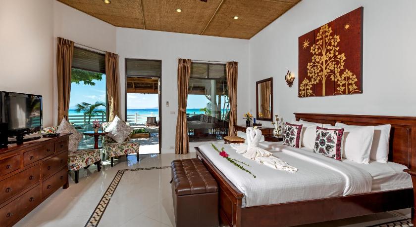 Image of Beach Front Double Bed 0