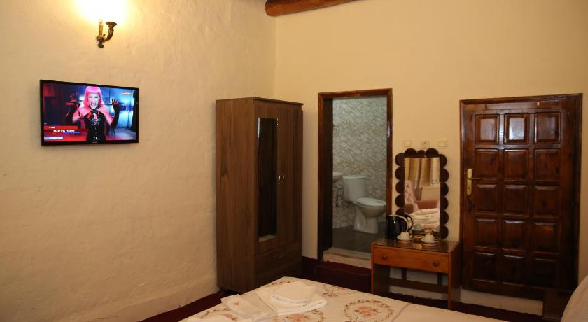 Unicorn Cave Hotel