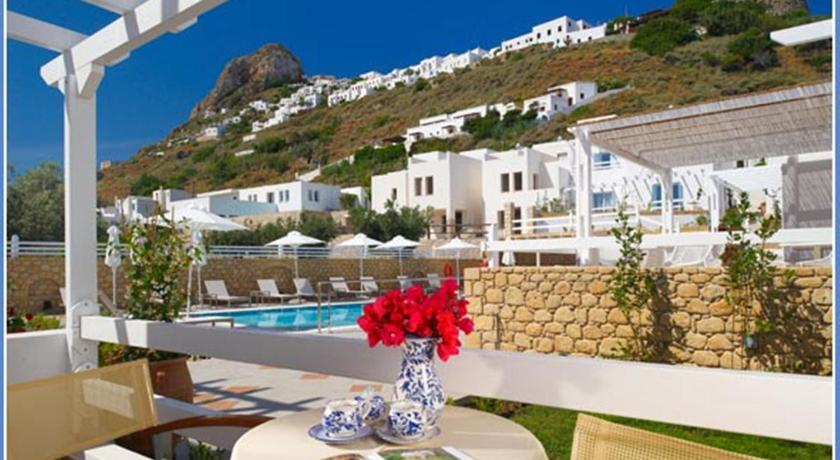 Perigiali Hotel Studios & Apartments - main image