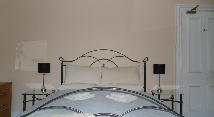  Traditional Double Room , Big Sky Guest House- ROOM ONLY in Whitby