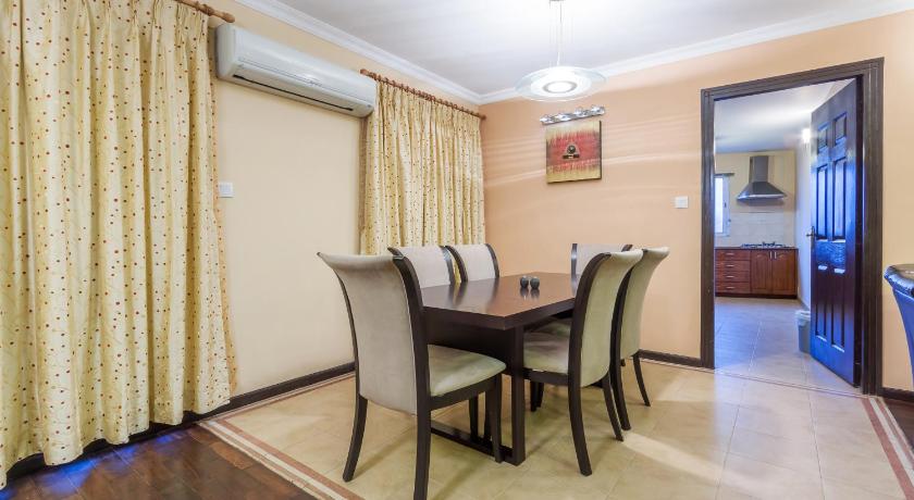 Image of Apartamento de 3 dormitorios (Three-Bedroom Apartment) 9