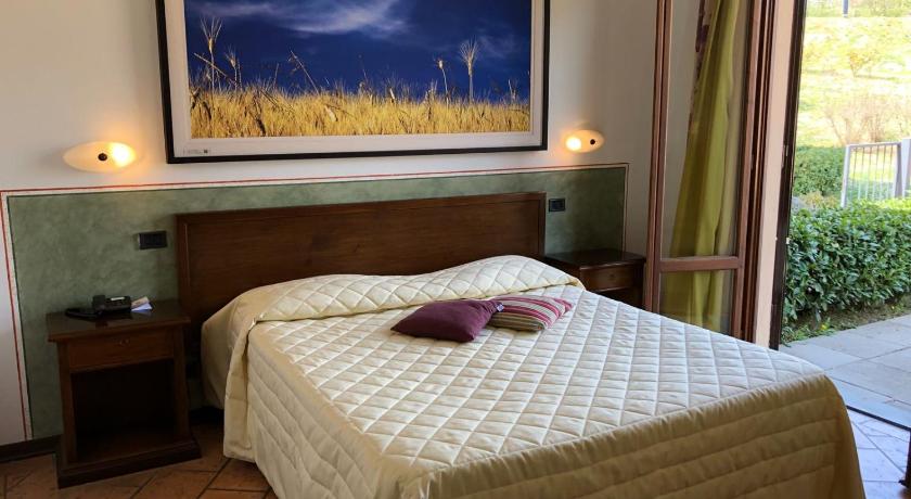 Фото: Двухместный номер с 1 кроватью и патио (Double Room with Patio) 10