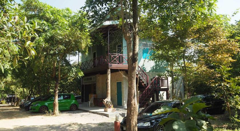 Image of Twin Room with Terrace 12