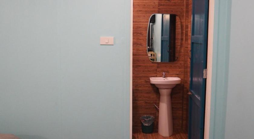 Image of Twin Room with Balcony 16
