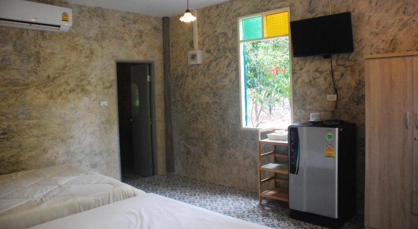 Image of Twin Room with Terrace 8