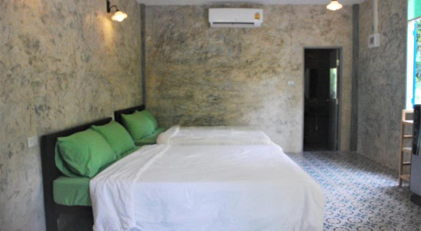 Image of Twin Room with Terrace 4