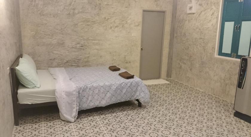 Image of Twin Room with Terrace 13