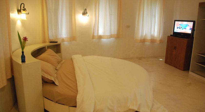 Image of Two-Bedroom House 3