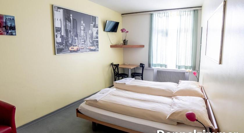 Image of Double Room with Shared Bathroom 4