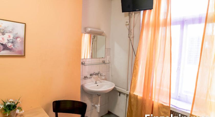 Image of Single Room with Shared Bathroom 6