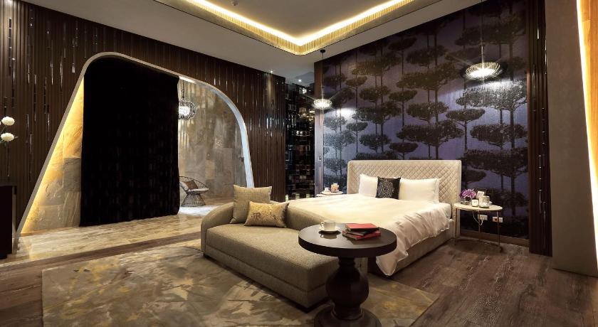 Image of Superior Double Room - Check-In After 9:00 PM 3