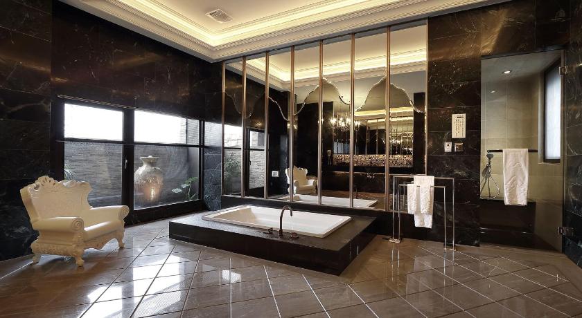 Image of Superior Double Room - Check-In After 9:00 PM 2