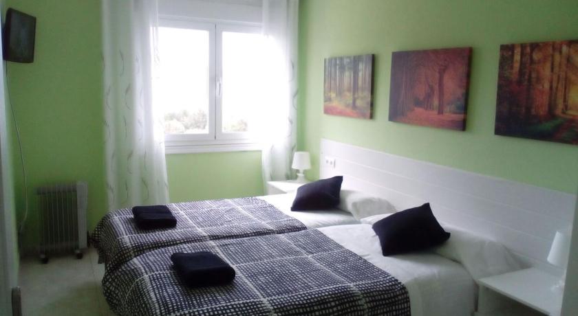 Image of Twin Room with Shared Bathroom 1
