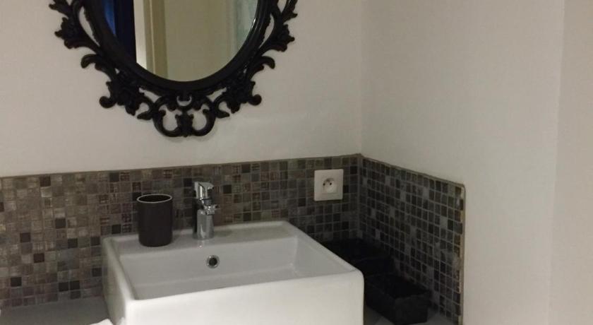 Image of One-Bedroom Apartment 2