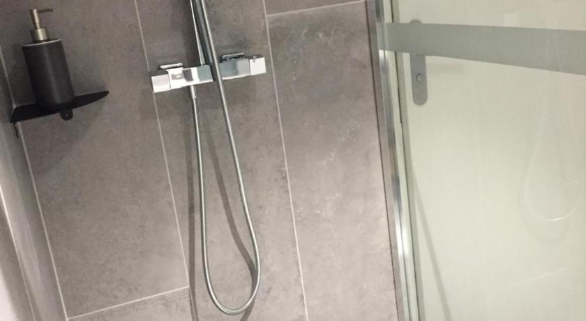 Image of One-Bedroom Apartment 9