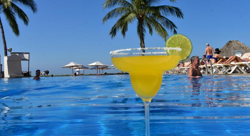 Crown Paradise Golden Puerto Vallarta