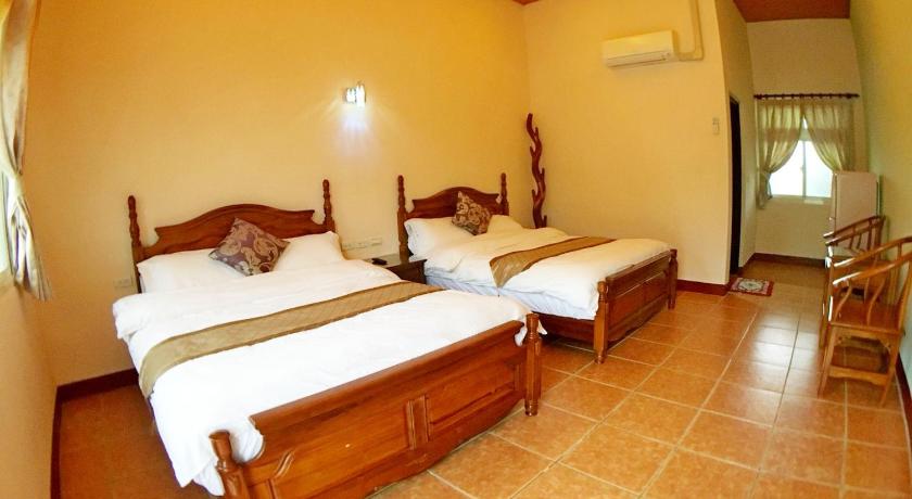 Image of Quadruple Room with Mountain View 7