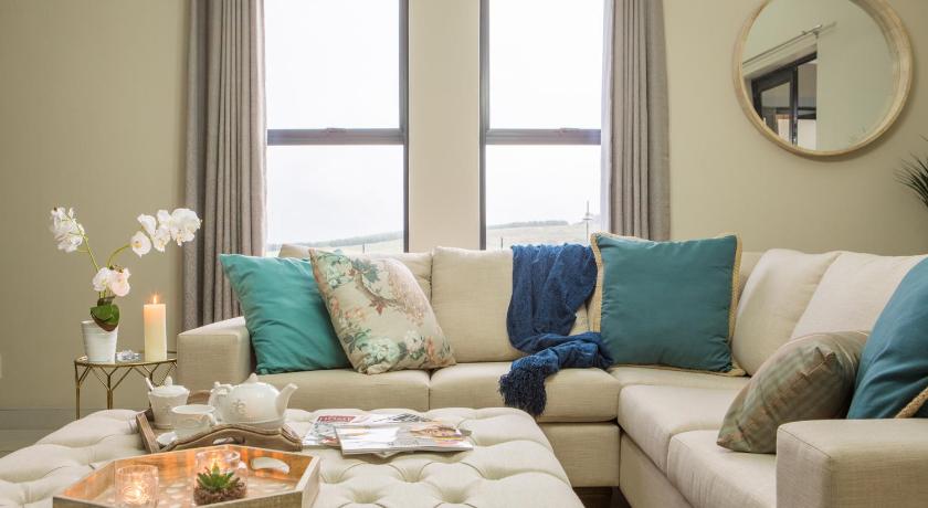 Image of Four-Bedroom Vacation Home 0