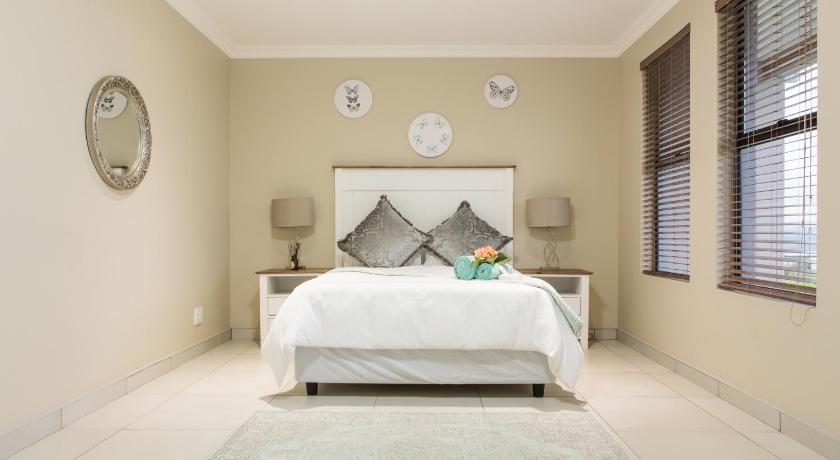 Image of Four-Bedroom Vacation Home 5