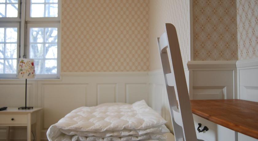 Image of Single Room with Private Bathroom 0