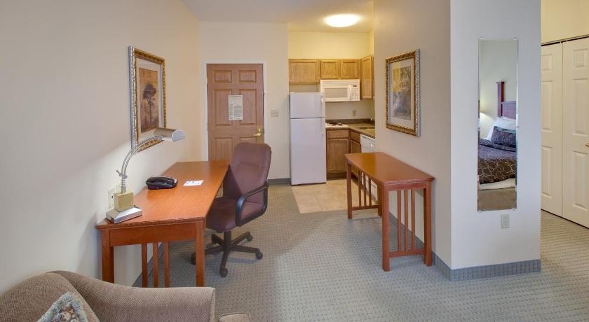 Staybridge Suites Fargo